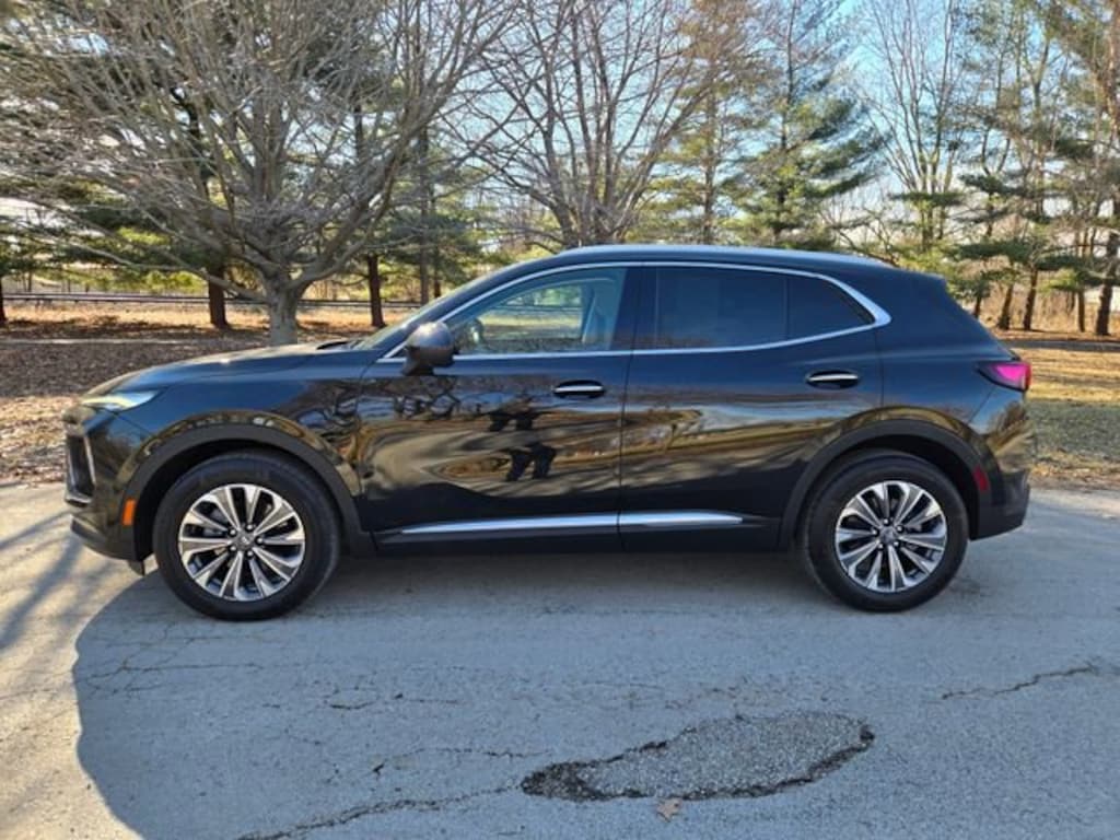 Used 2025 Buick Envision Preferred SUV