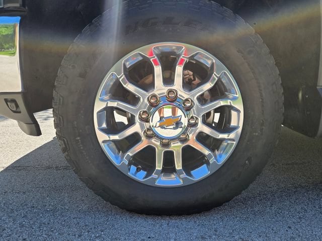 2025 Chevrolet Silverado 2500HD LTZ - Photo 12