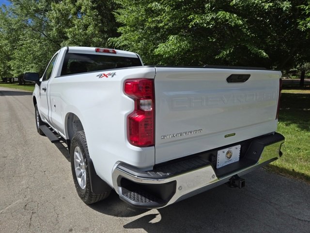 2025 Chevrolet Silverado 1500 photo 3