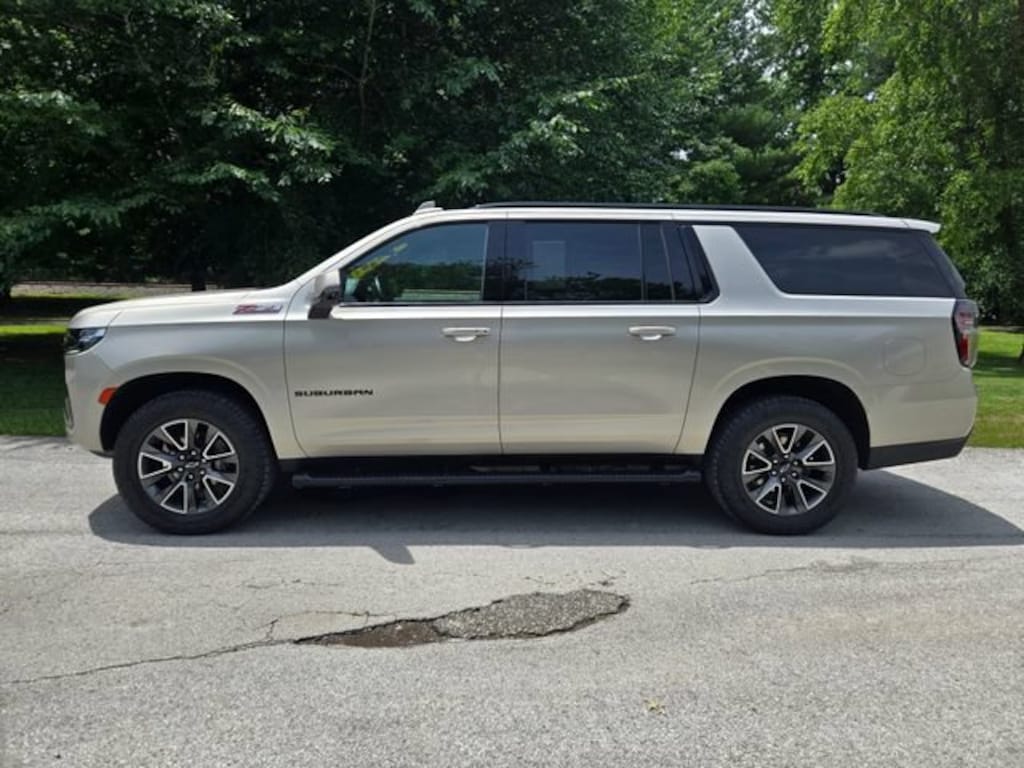 Used 2023 Chevrolet Suburban Z71 SUV
