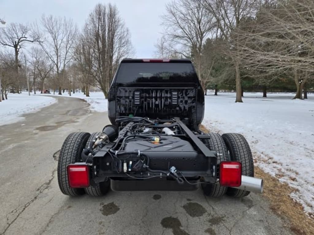 New 2026 Chevrolet Silverado 3500 HD Chassis Cab LT Truck
