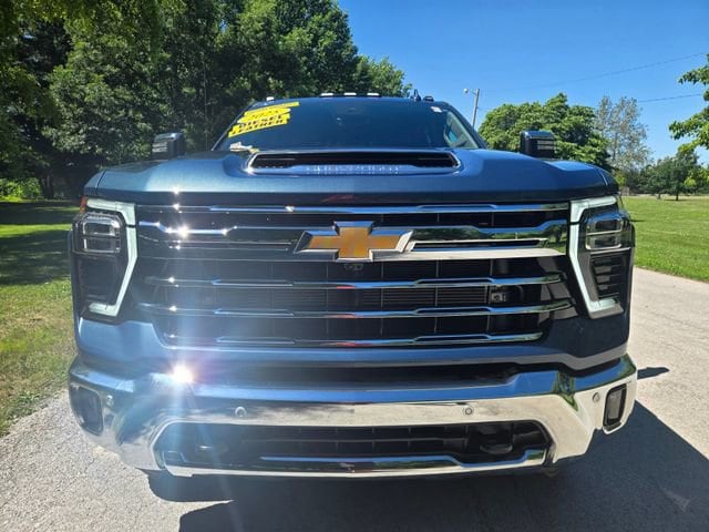 2025 Chevrolet Silverado 2500HD LTZ - Photo 11