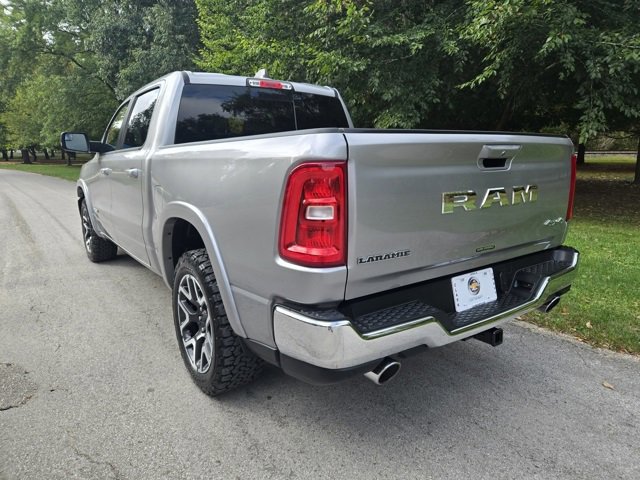 2025 Ram 1500 Laramie photo 3