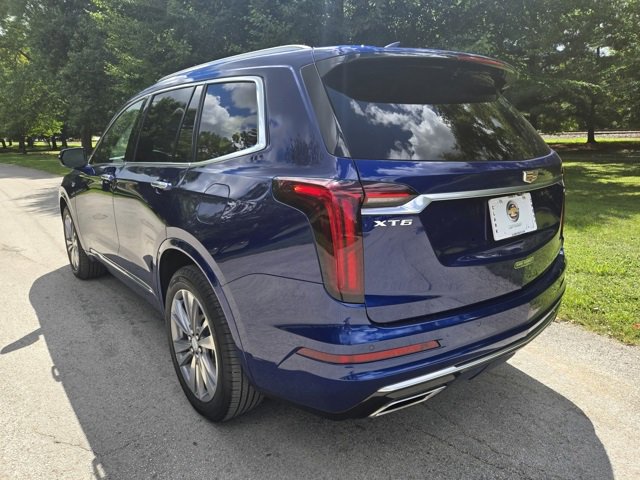 2025 Cadillac XT6 Premium Luxury photo 3
