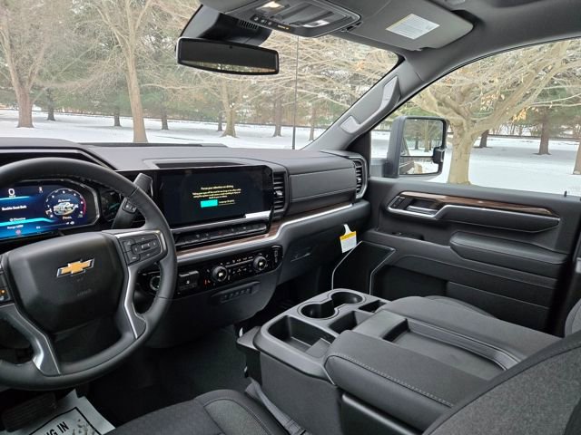 2026 Chevrolet Silverado 3500 HD LT - Photo 9