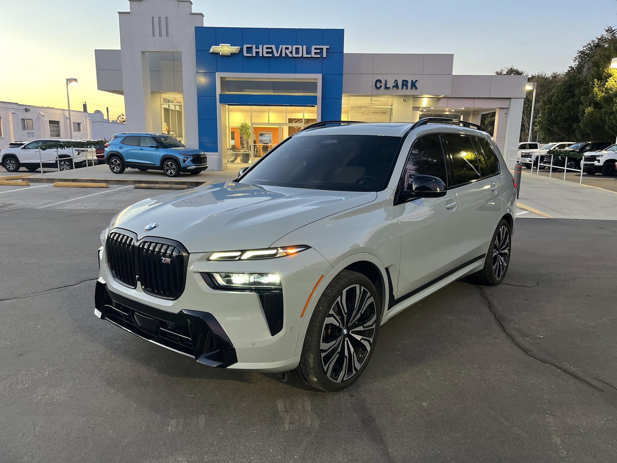2024 BMW X7 M60i's photo
