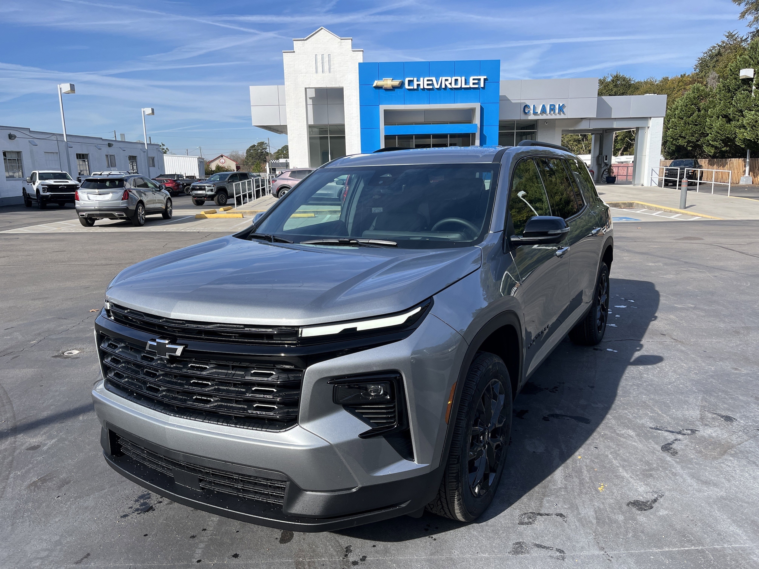 2026 Chevrolet Traverse LT's photo