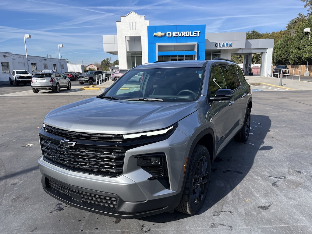 New 2026 Chevrolet Traverse LT SUV