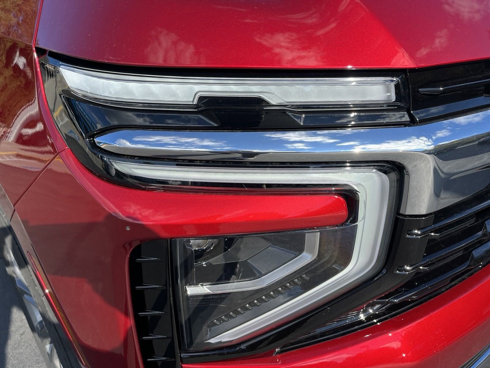 2025 Chevrolet Tahoe LS photo 4