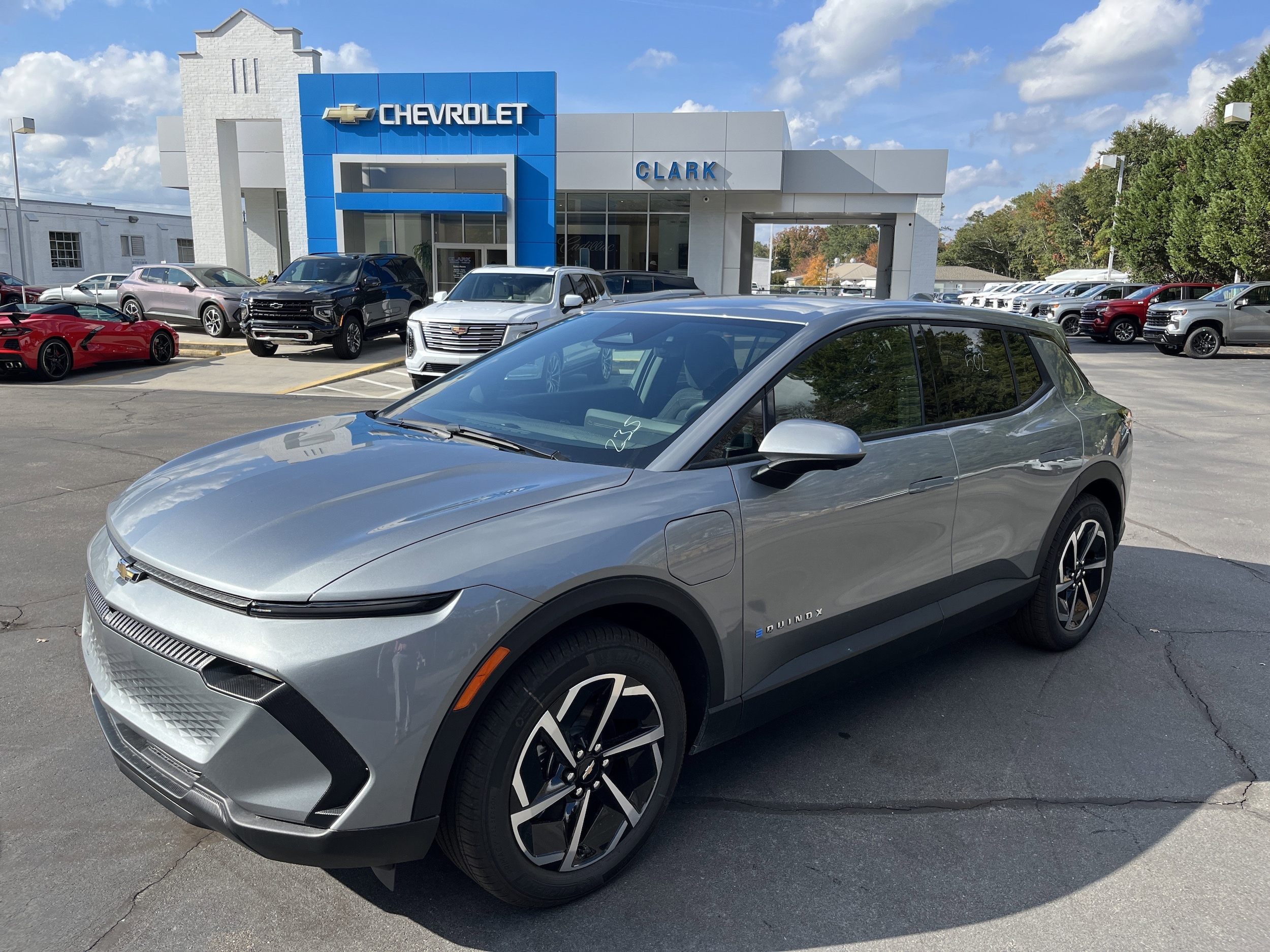 2026 Chevrolet Equinox EV 1LT's photo