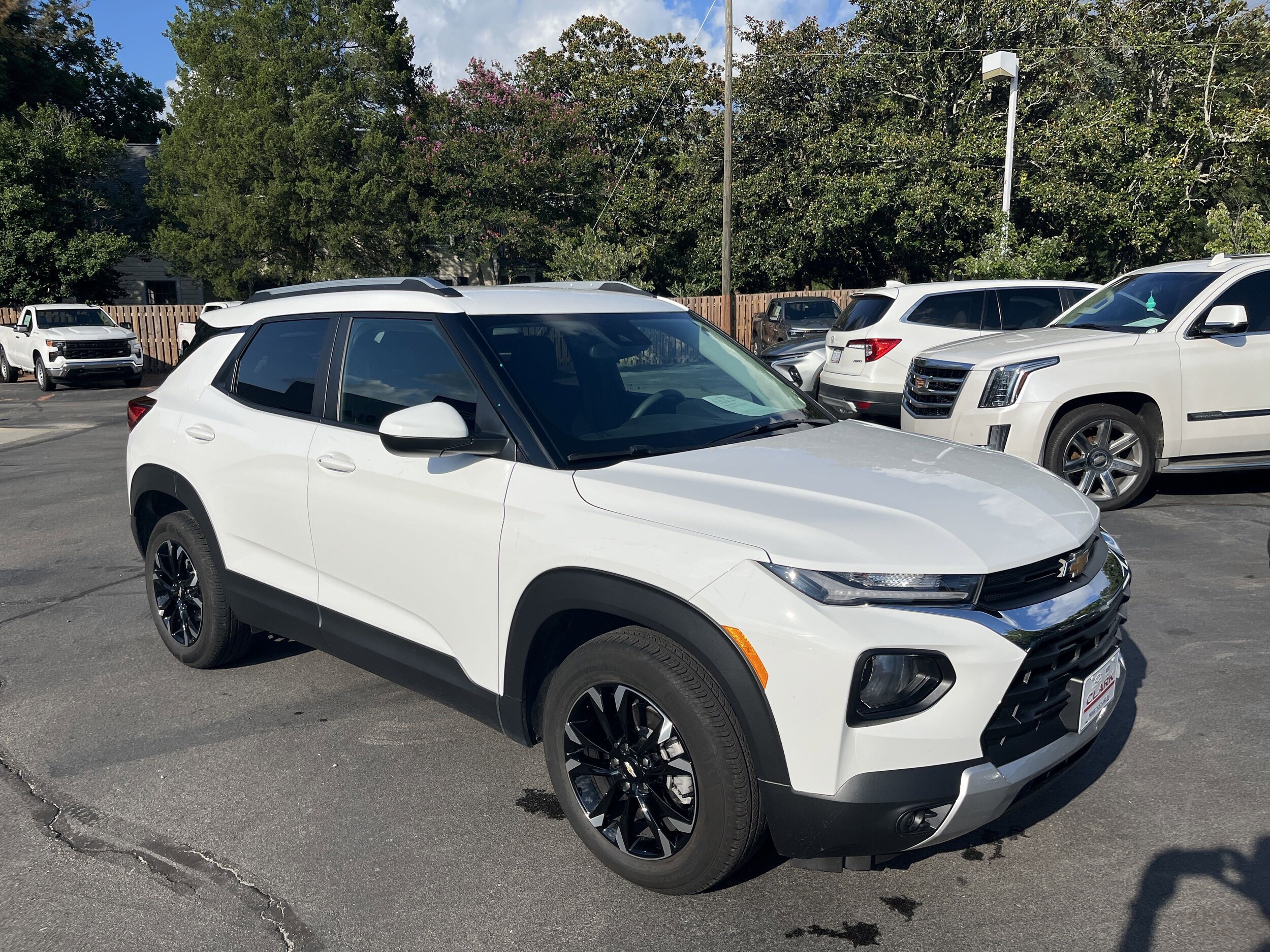 2023 Chevrolet Trailblazer LT photo 3