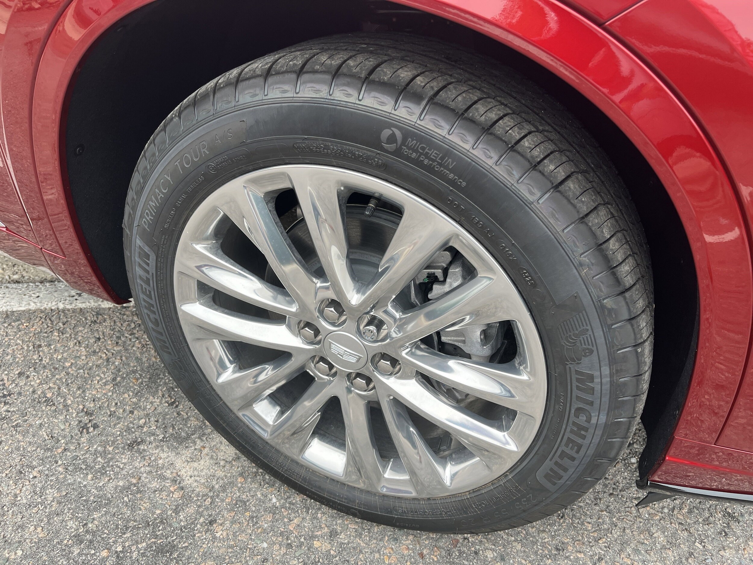 2025 Cadillac XT6 Premium Luxury photo 4