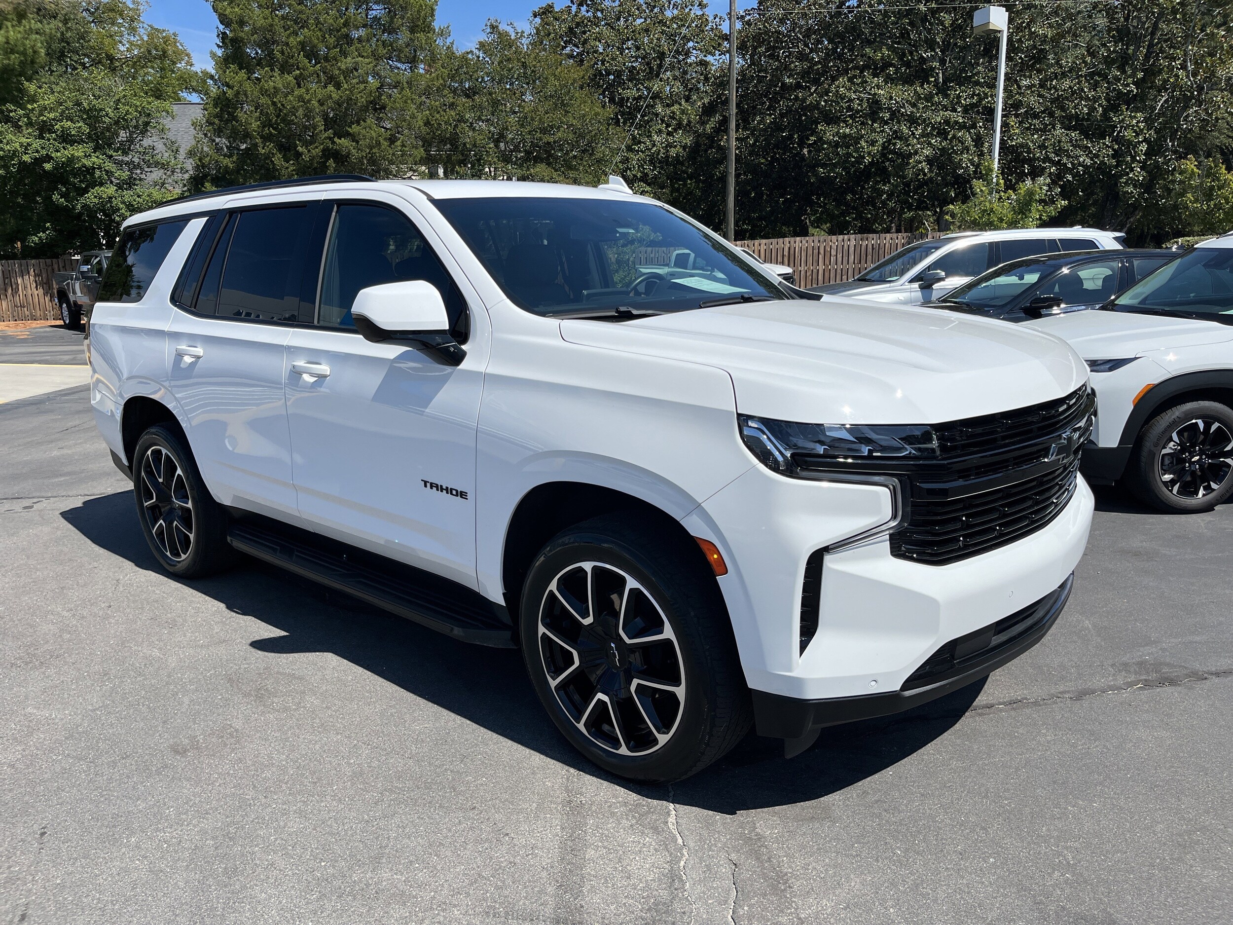 2023 Chevrolet Tahoe RST photo 2