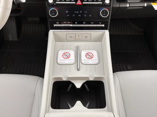 2026 Hyundai Santa Fe SE - Photo 13