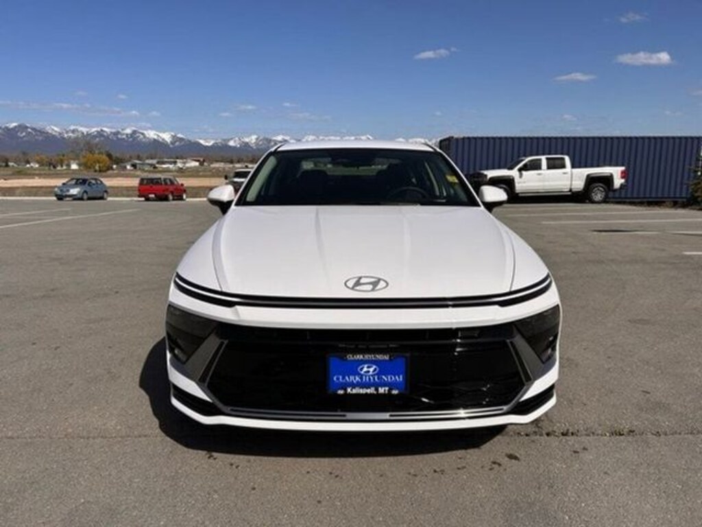 New 2025 Hyundai Sonata Hybrid SEL Sedan