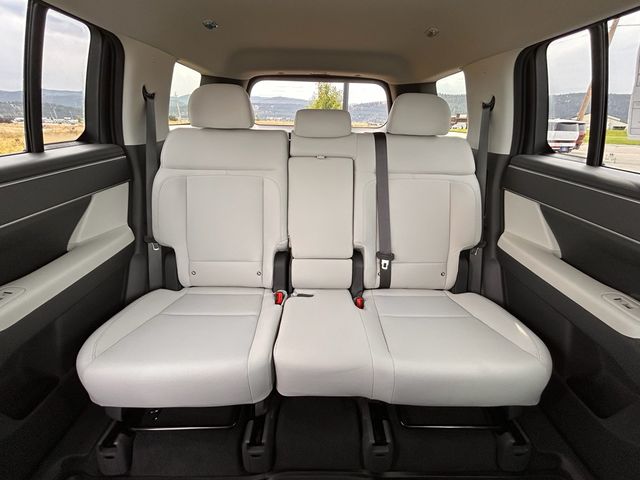 2026 Hyundai Santa Fe SE - Photo 27