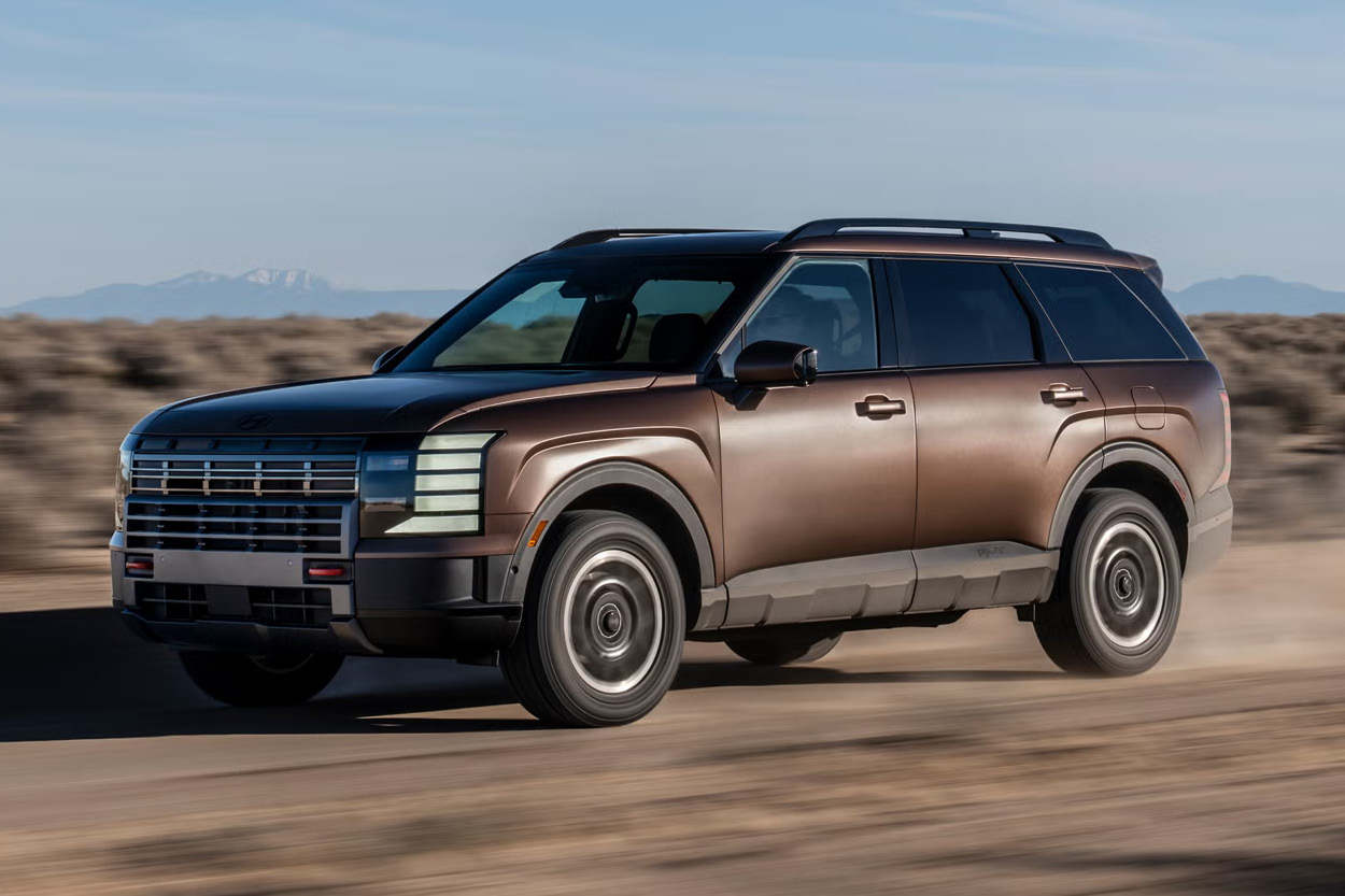 Hyundai Palisade 3-Row Luxury SUV at Clark Hyundai Kalispell MT