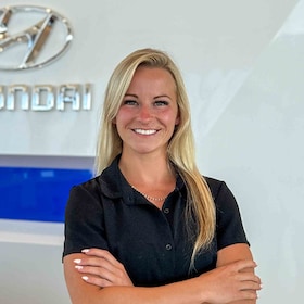 Staff member Ellie Brustkern from ID_038374