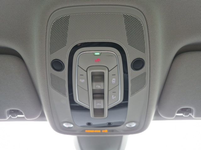 2021 Audi Q7 Premium Plus - Photo 32