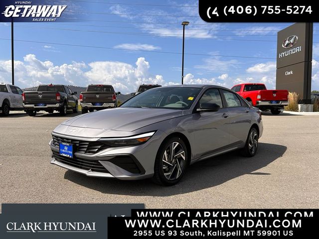 2025 Hyundai Elantra SEL's photo