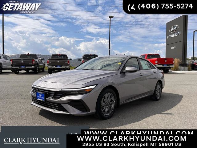 2025 Hyundai Elantra Blue's photo