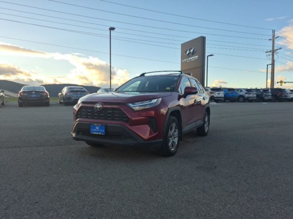 Used 2024 Toyota RAV4 XLE SUV