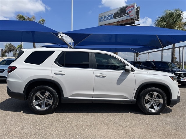 Used 2023 Honda Pilot EX-L with VIN 5FNYG2H57PB014998 for sale in Pharr, TX