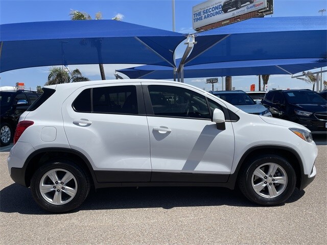 Used 2022 Chevrolet Trax LS with VIN KL7CJKSM0NB527390 for sale in Pharr, TX