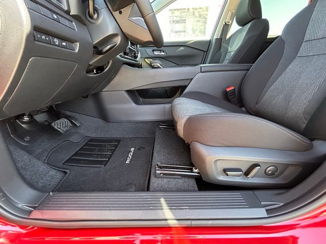 2026 Nissan Rogue SV - Photo 21