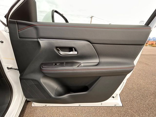 2025 Nissan Kicks SR AWD - Photo 29
