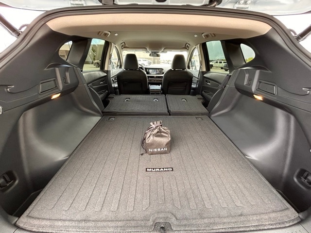 2025 Nissan Murano SV photo 3