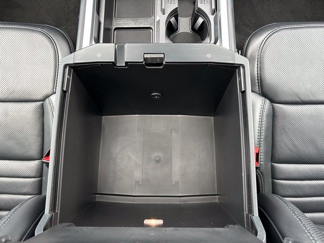2025 Ford F-350 Super Duty Platinum - Photo 30