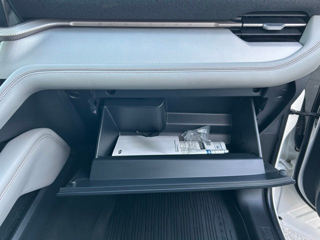 2025 Ford Explorer Active - Photo 32