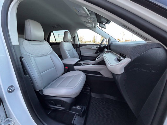 2025 Ford Explorer Active - Photo 32