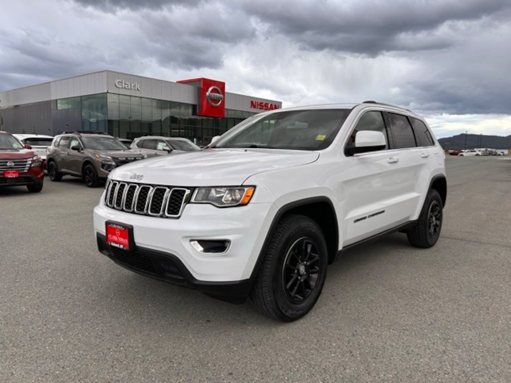 Used 2018 Jeep Grand Cherokee Laredo E SUV