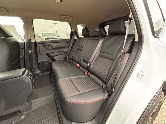 2026 Nissan Rogue Rock Creek - Photo 38