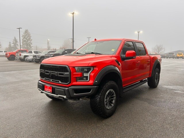 2019 Ford F-150 Raptor photo 2