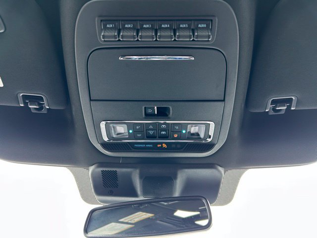 2025 Ford F-350 Super Duty Platinum - Photo 17