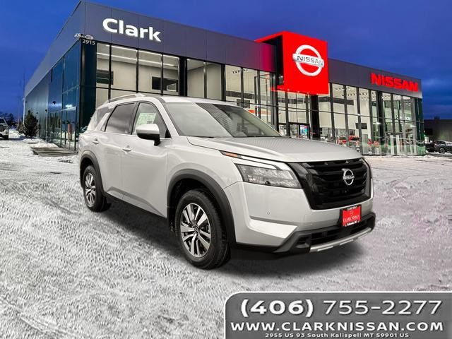 2025 Nissan Pathfinder SL's photo