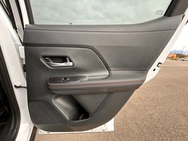 2025 Nissan Kicks SR AWD - Photo 36