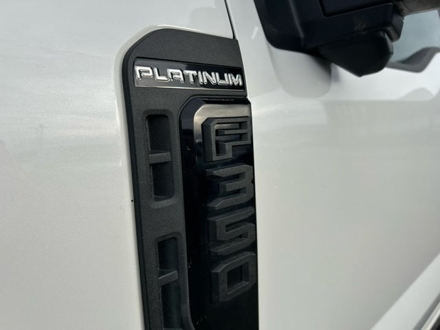 2025 Ford F-350 Super Duty Platinum - Photo 10
