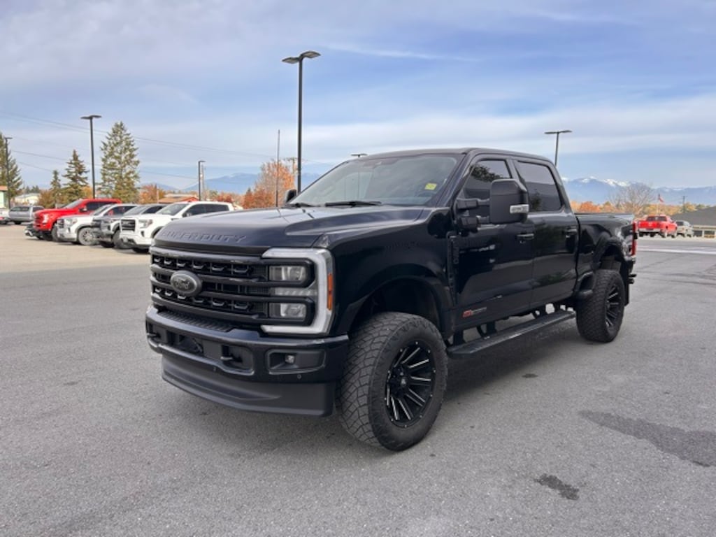 Used 2023 Ford F-350SD Lariat Truck