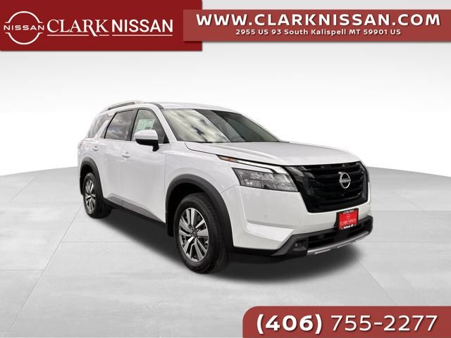 2025 Nissan Pathfinder SL's photo