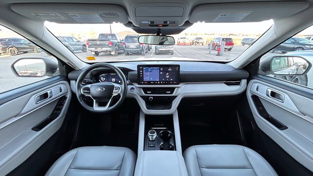 2025 Ford Explorer Active - Photo 13