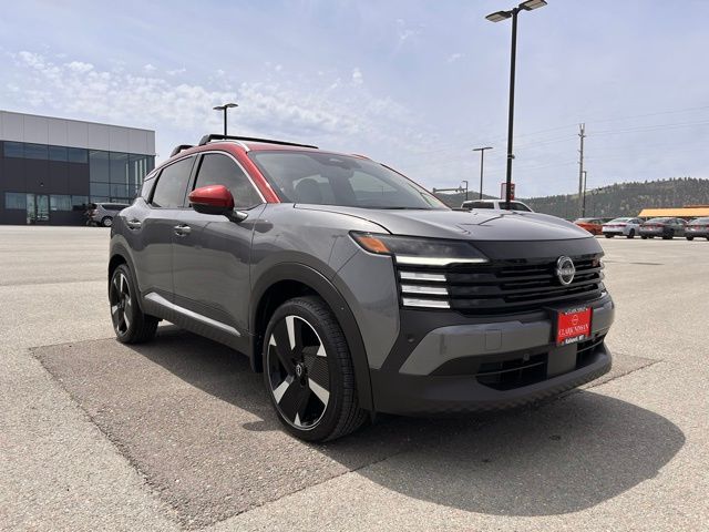 2025 Nissan Kicks SR AWD's photo