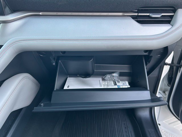2025 Ford Explorer Active - Photo 31