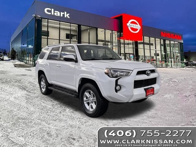 2018 Toyota 4Runner SR5's photo