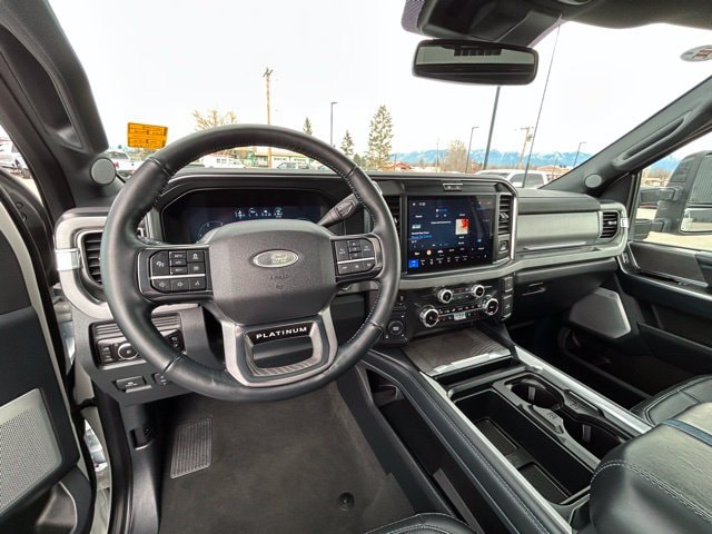 2025 Ford F-350 Super Duty Platinum - Photo 31