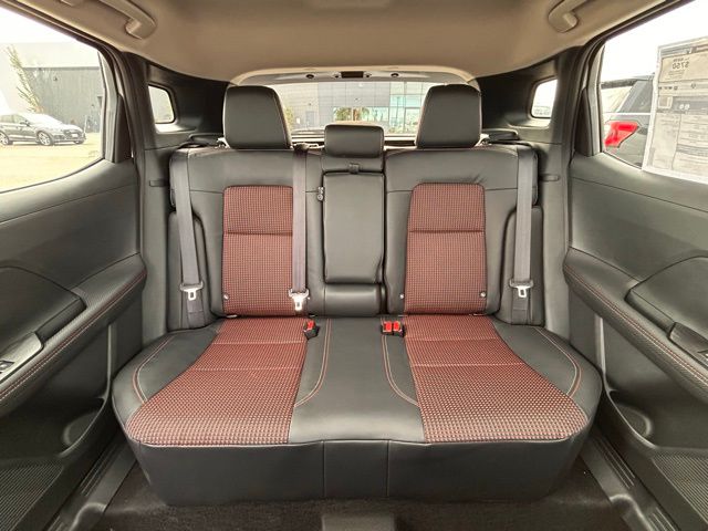 2025 Nissan Kicks SR AWD - Photo 30