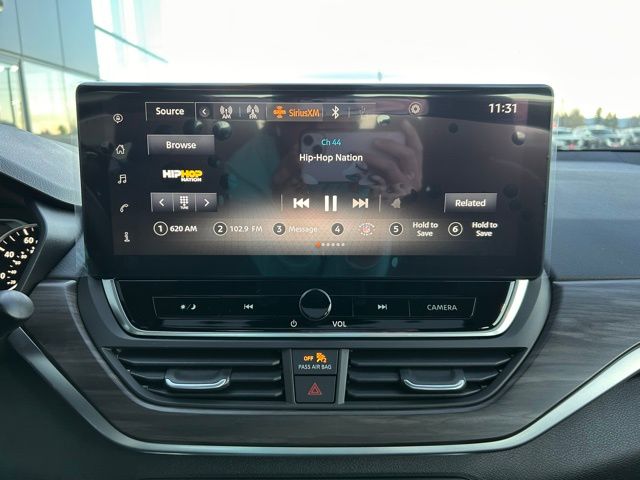 2025 Nissan Altima SV - Photo 16